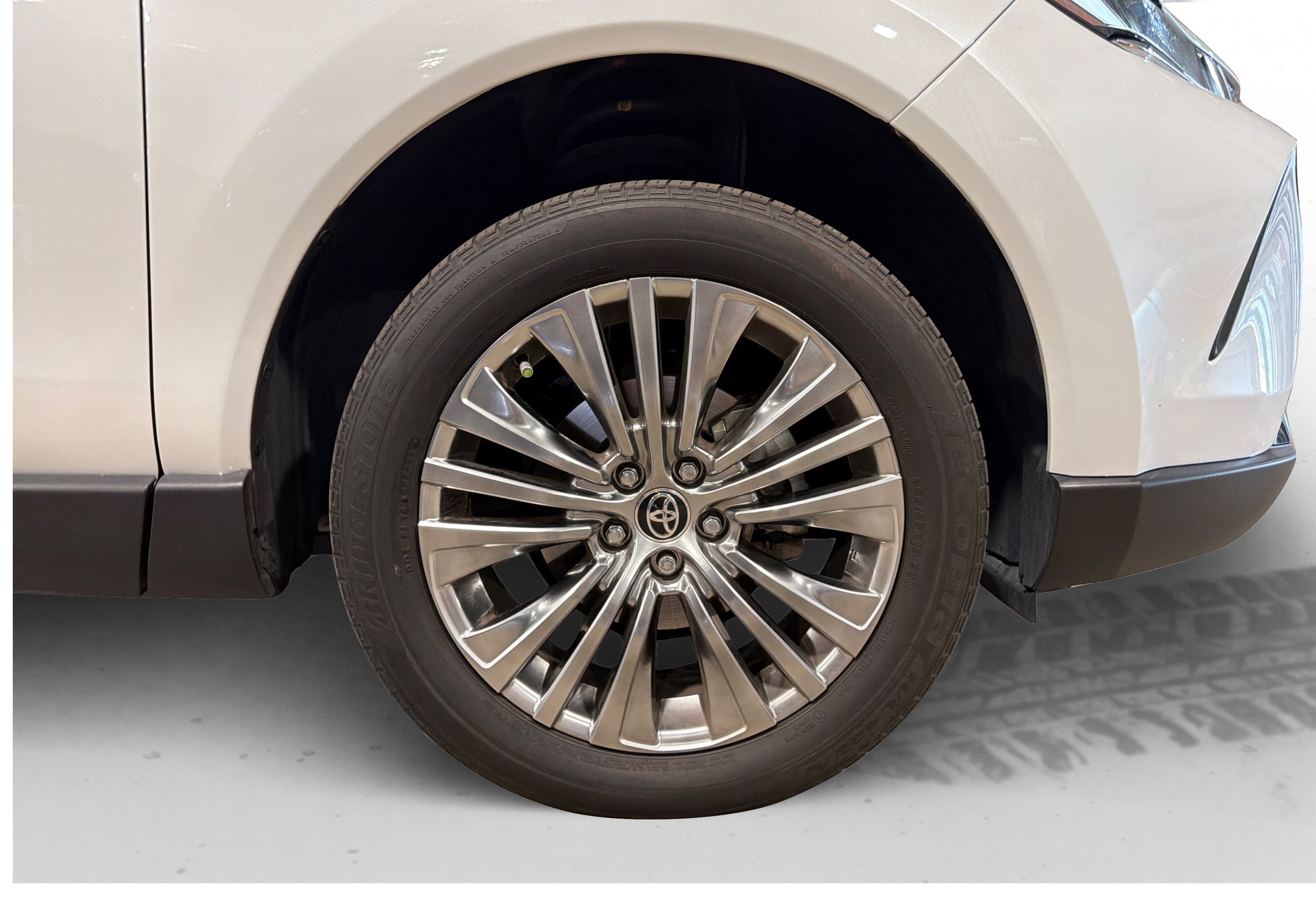 Used 2023 Toyota Venza Limited AWD/4WD image 51