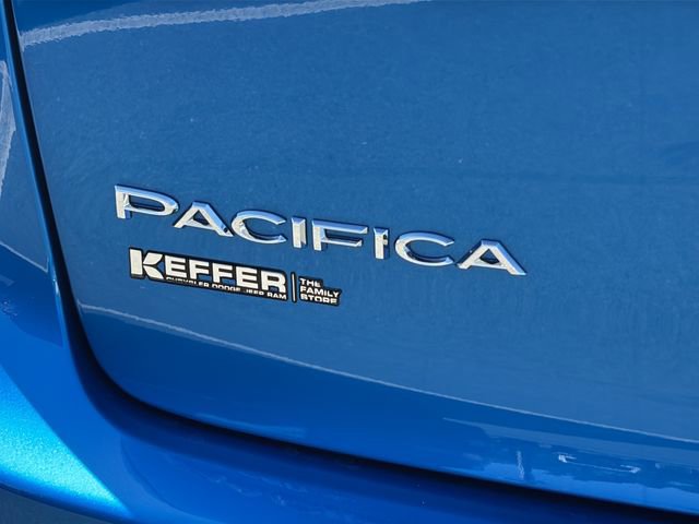 New 2026 Chrysler Pacifica Select image 13