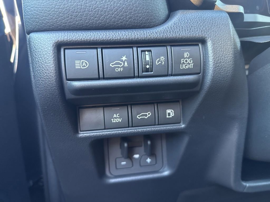 Used 2024 Toyota Land Cruiser image 24