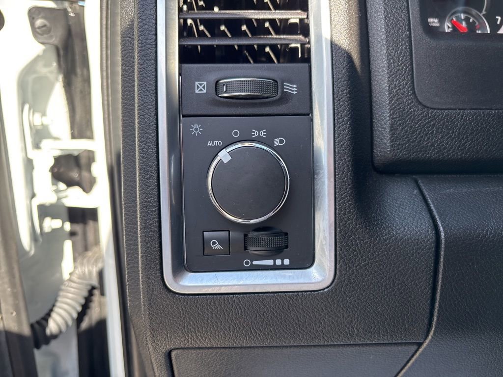 Used 2023 RAM 1500 Classic SLT image 53