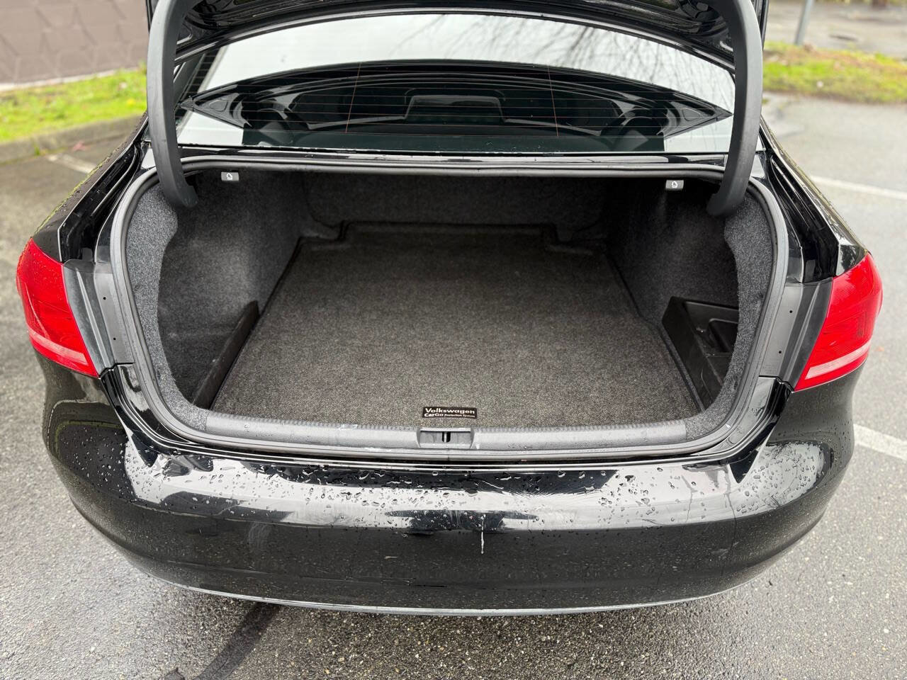 Used 2014 Volkswagen Passat TDI SE image 15