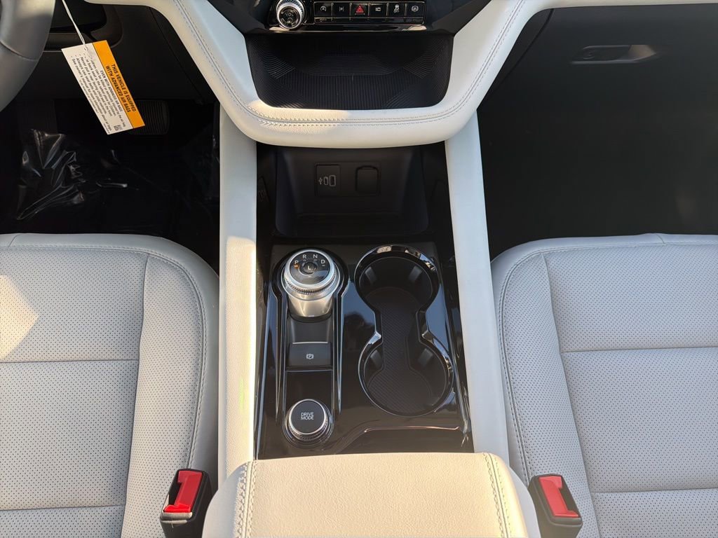 New 2026 Ford Explorer Platinum w/ LUX Leather Package image 30