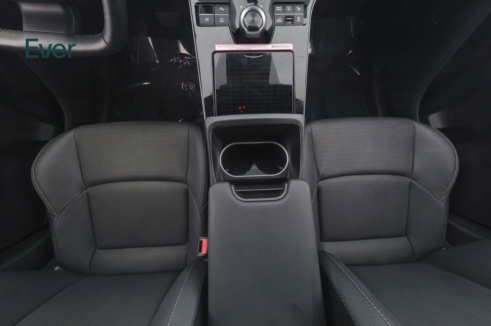 Used 2024 Subaru Solterra Touring w/ Touring Package image 27