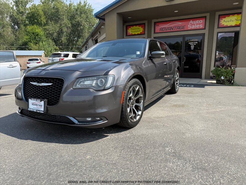 Used 2015 Chrysler 300 S w/ 300S Premium Group RWD image 4