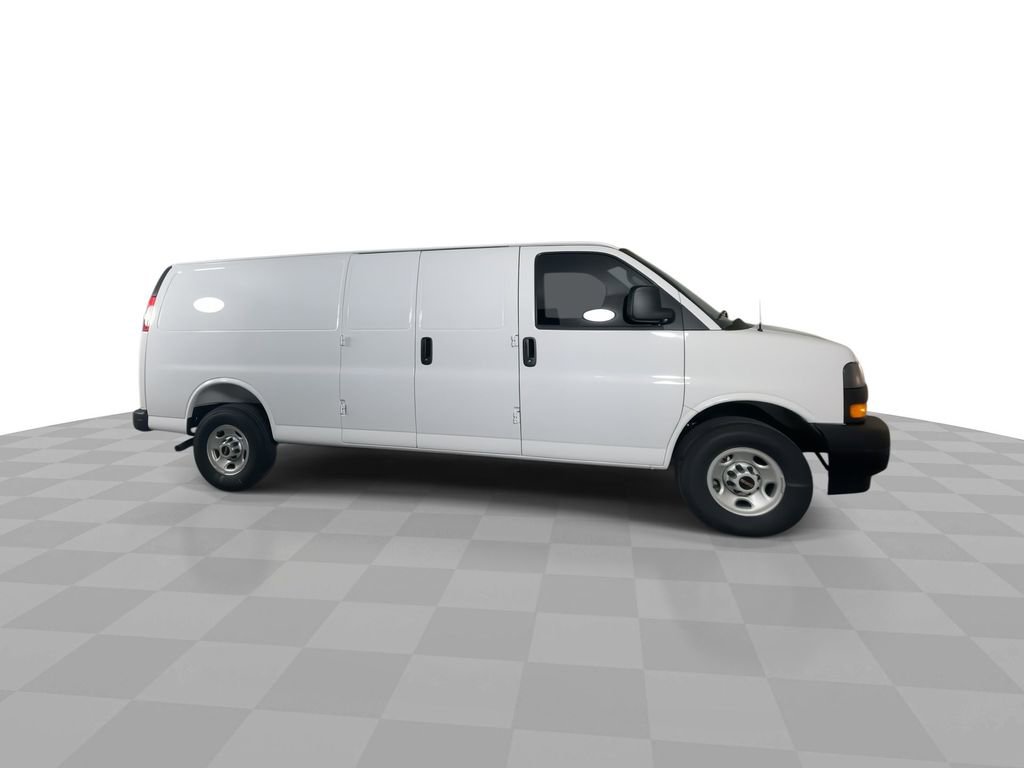 New 2025 GMC Savana 3500 Extended w/ Driver Convenience Package image 9