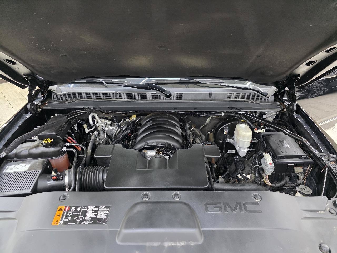 Used 2019 GMC Yukon Denali w/ Open Road Package AWD/4WD image 43