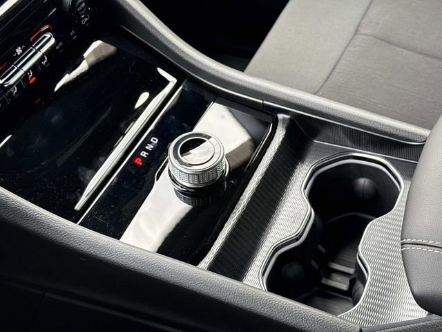 New 2026 Jeep Grand Cherokee Laredo image 16