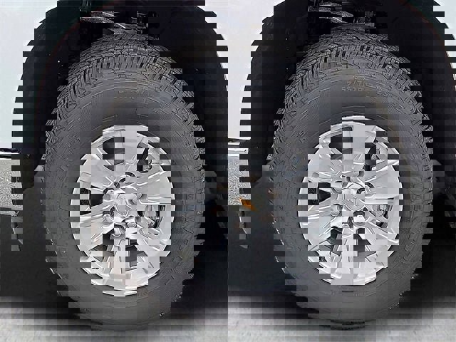 New 2025 Chevrolet Silverado 1500 LT w/ Convenience Package II image 9