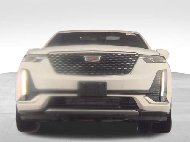 Used 2024 Cadillac XT6 Premium Luxury image 2