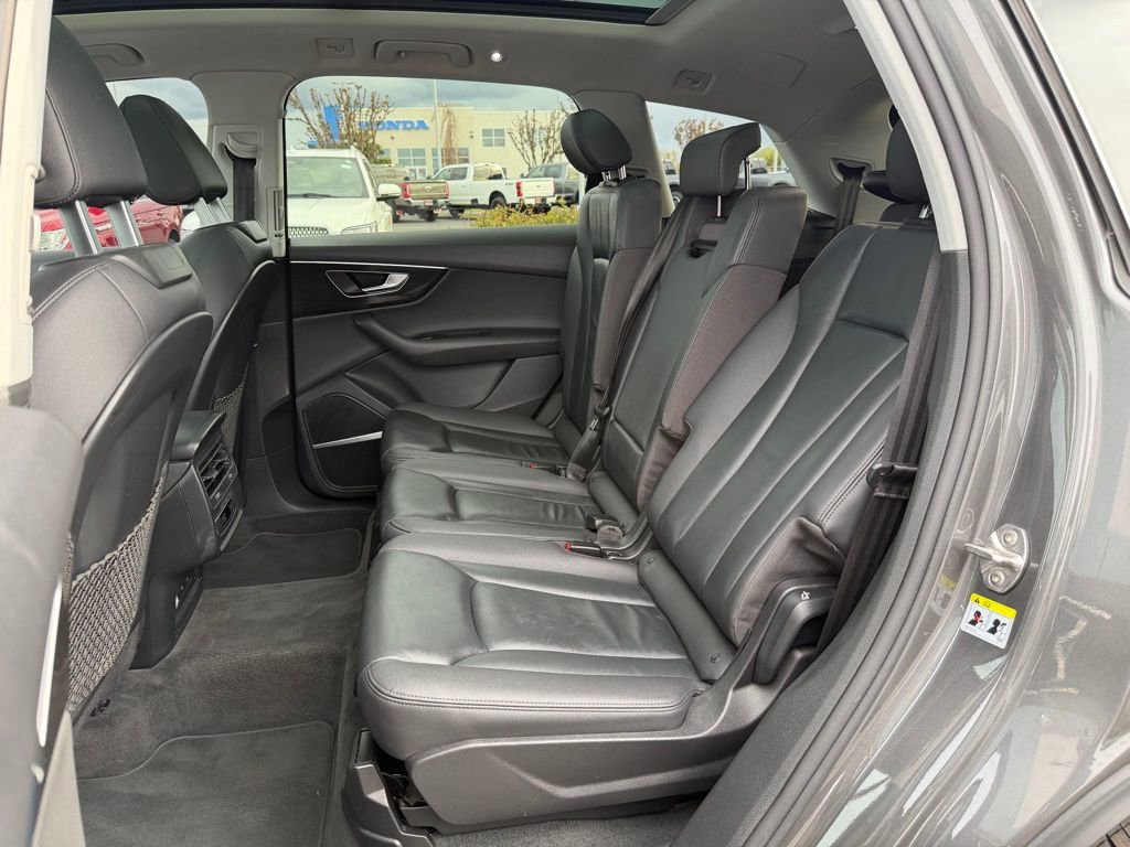 Used 2022 Audi Q7 3.0T Premium Plus AWD/4WD image 30