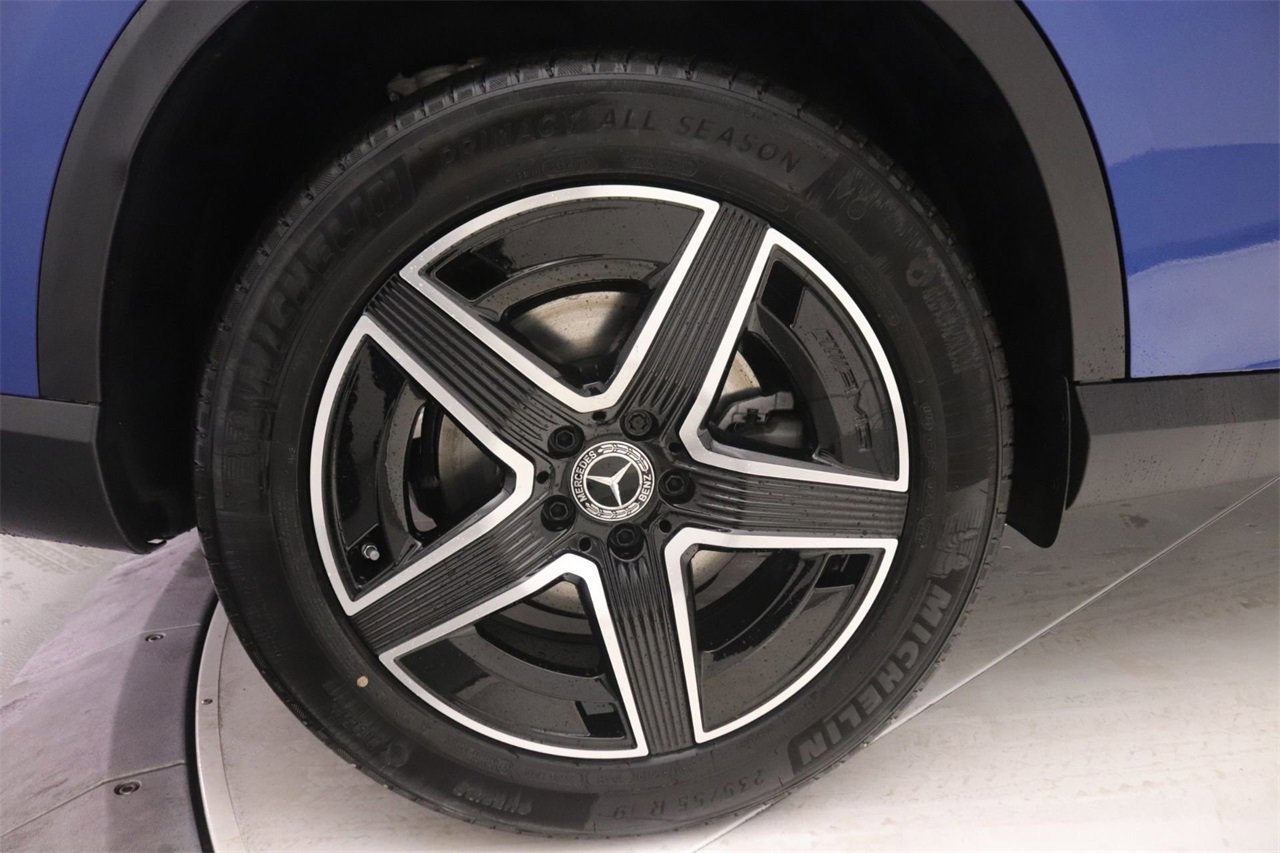 New 2026 Mercedes-Benz GLC 300 image 13