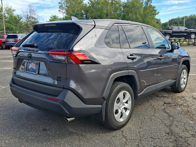 Certified 2024 Toyota RAV4 LE AWD/4WD image 4