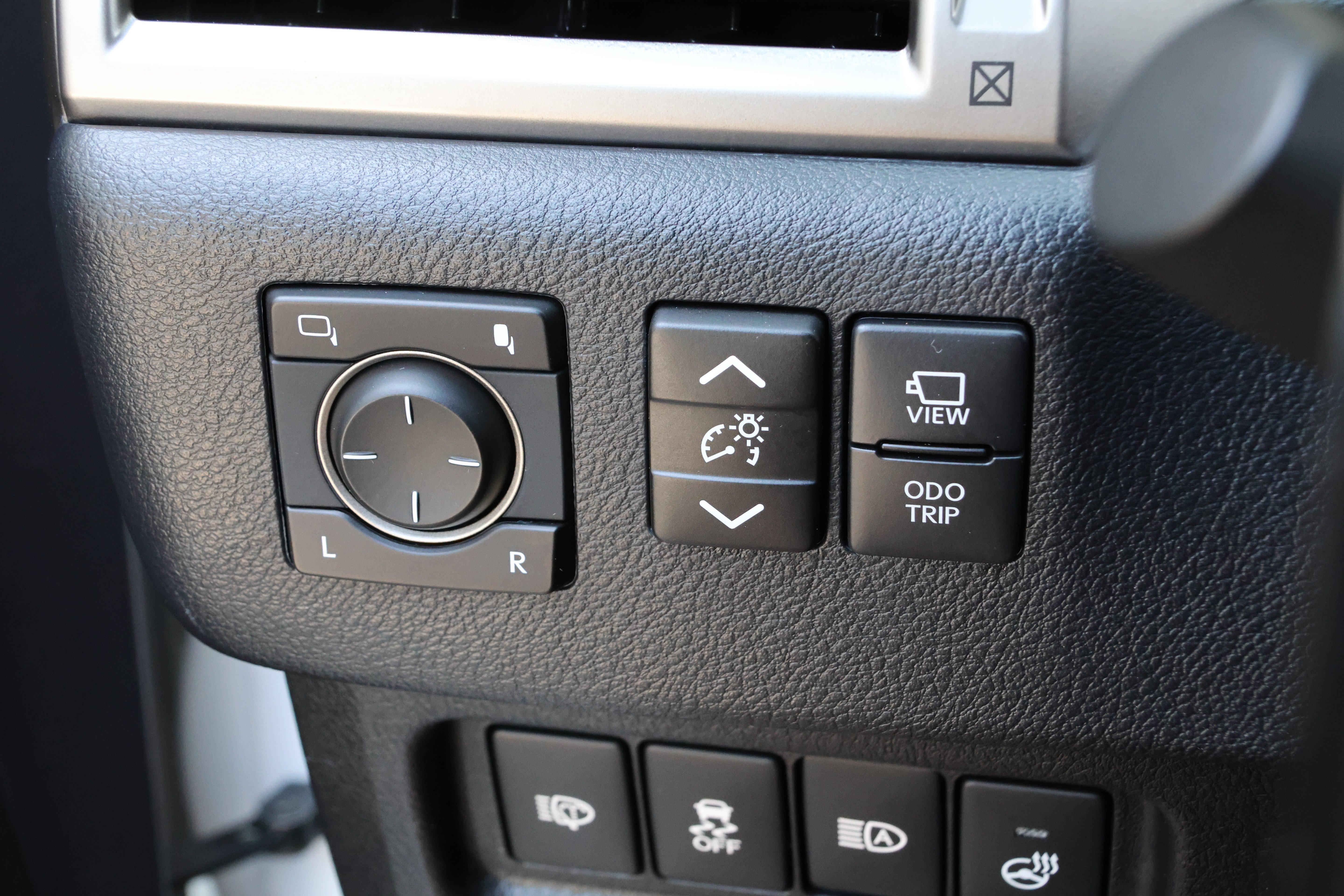 Certified 2023 Lexus GX 460 Luxury w/ Sport Design Package AWD/4WD image 15