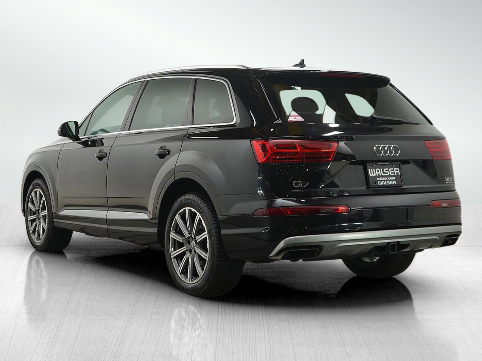 Used 2018 Audi Q7 3.0T Prestige w/ Prestige Package AWD/4WD image 3