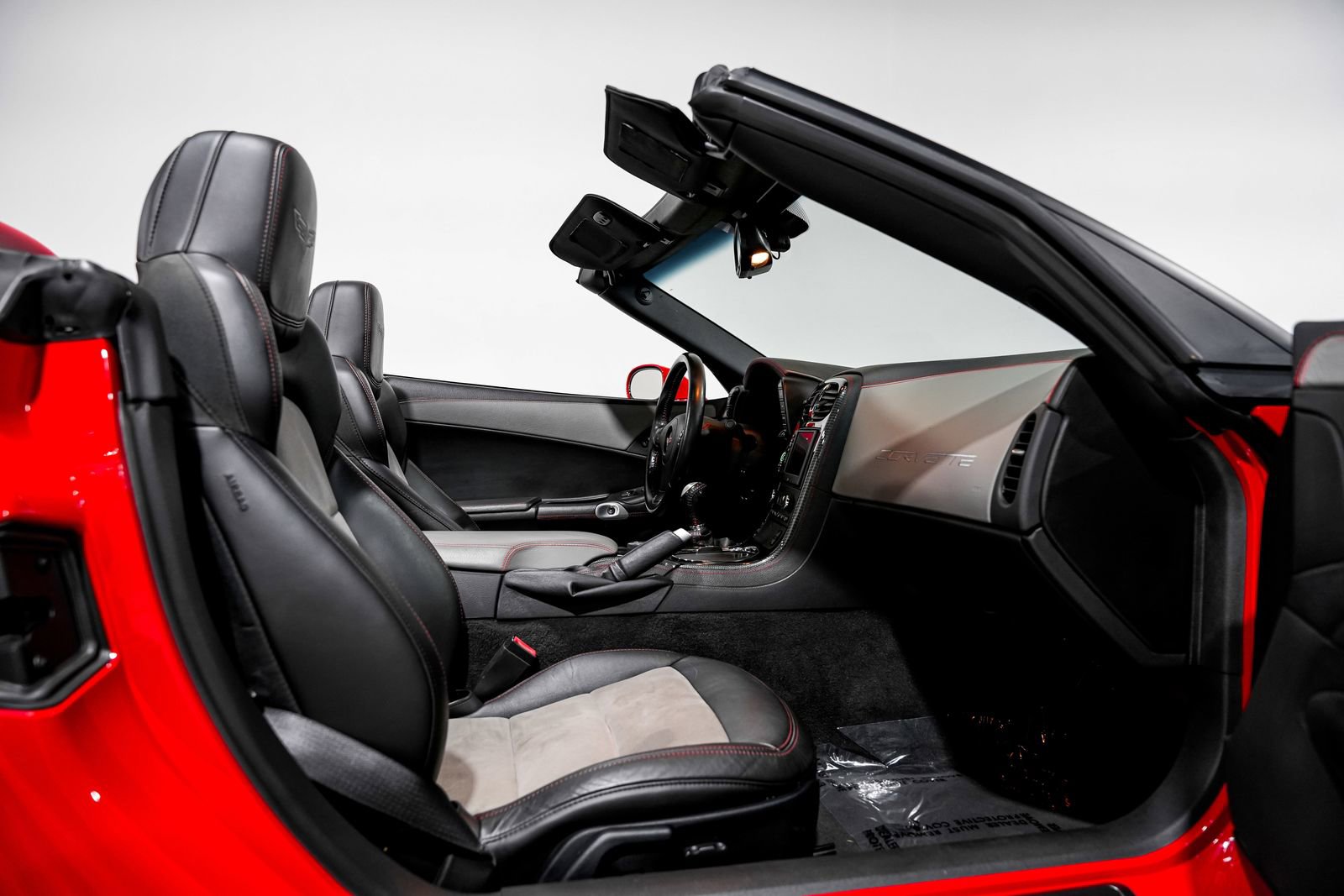 Used 2013 Chevrolet Corvette 427 w/ 1SC Preferred Equipment Group RWD image 25