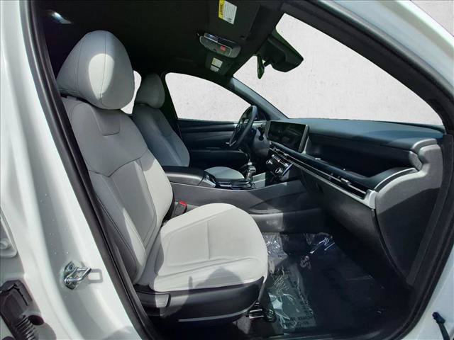 Certified 2026 Hyundai Santa Cruz SEL FWD image 23