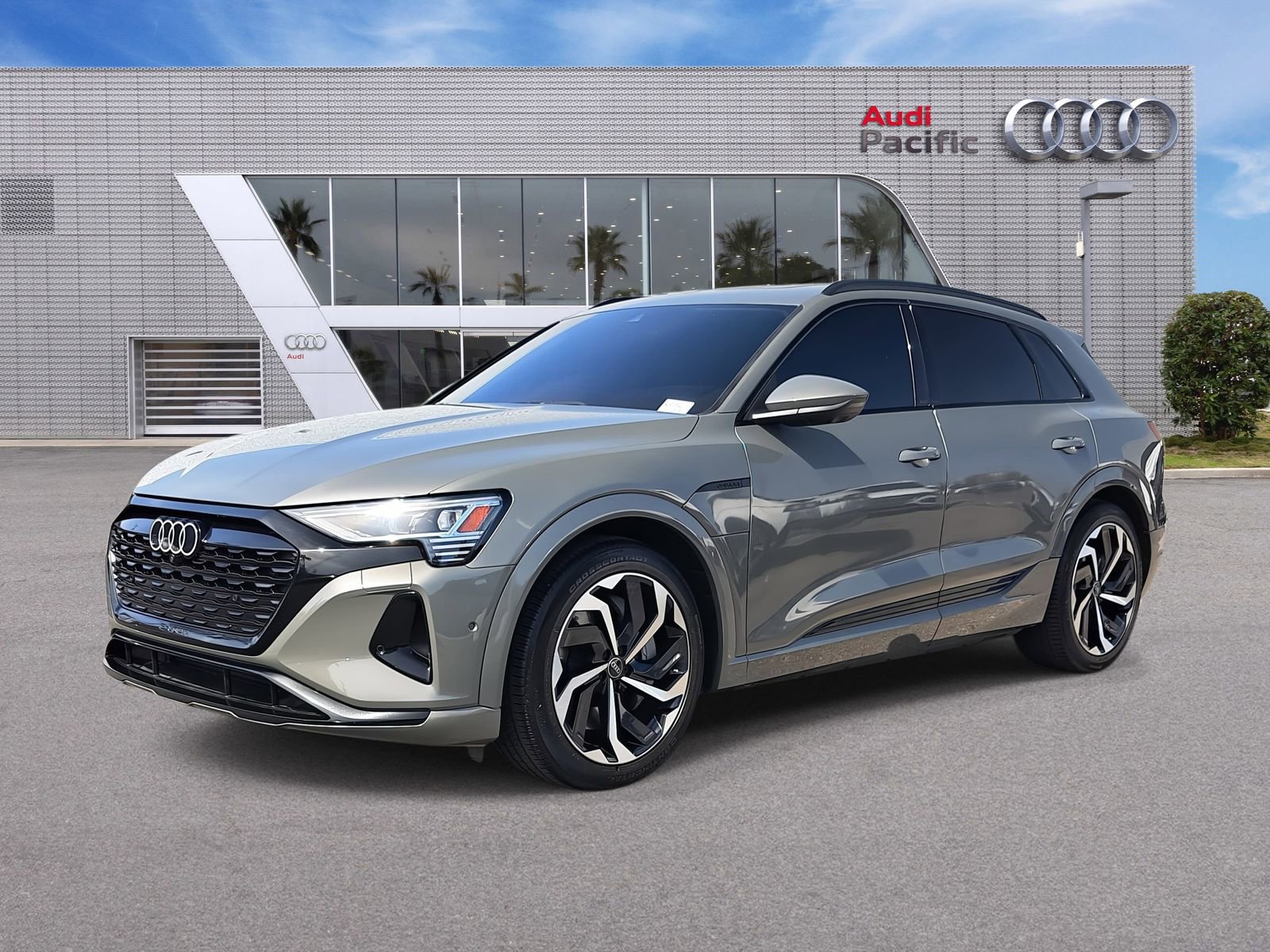 Certified 2024 Audi Q8 e-tron Premium Plus w/ Premium Plus Package image 1