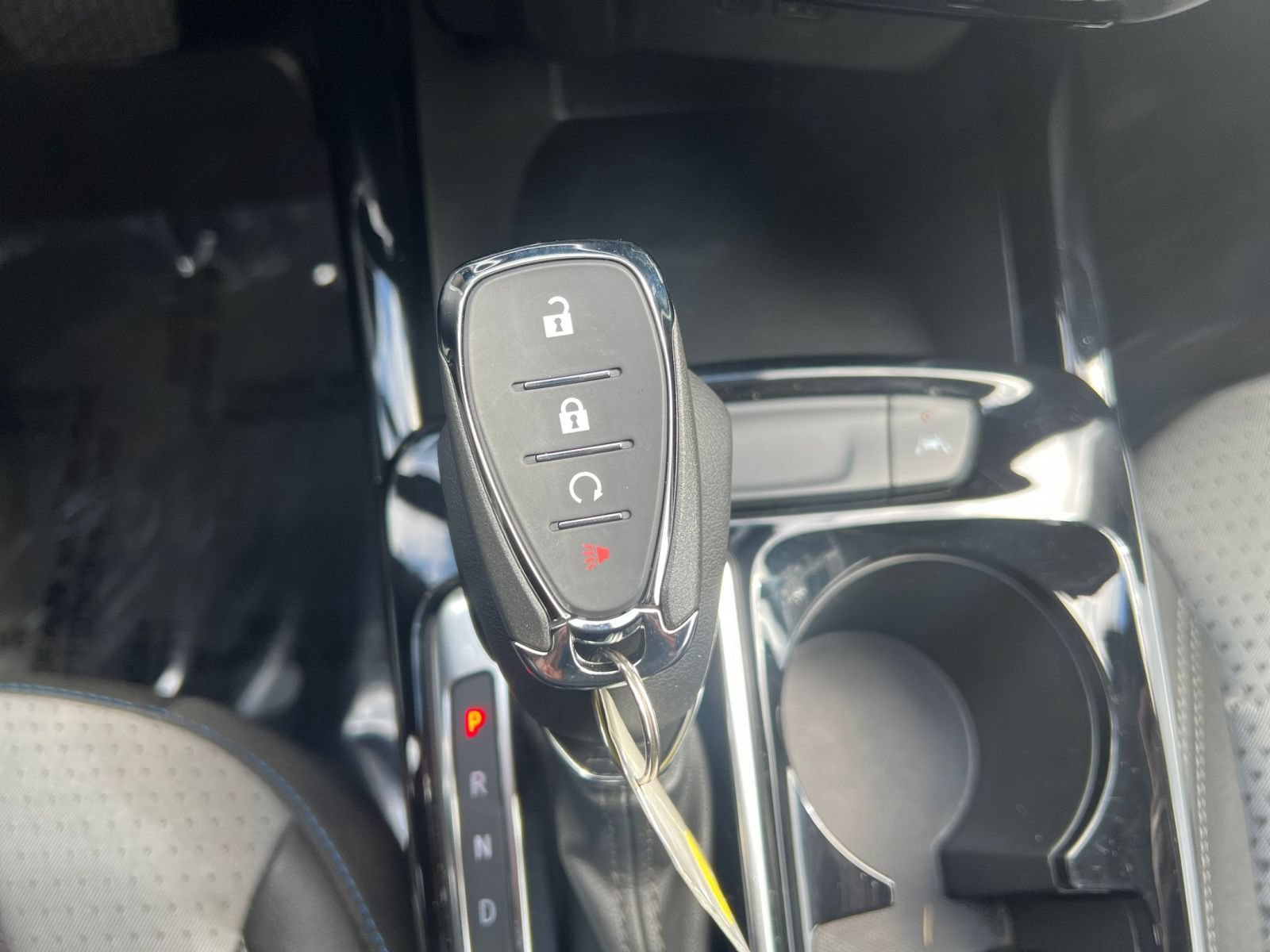 Used 2025 Chevrolet Trax LT FWD image 21