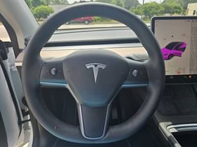 Used 2023 Tesla Model Y Long Range AWD/4WD image 7