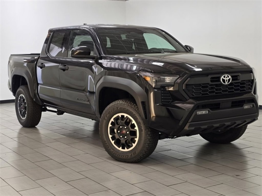 New 2025 Toyota Tacoma TRD Off-Road image 2