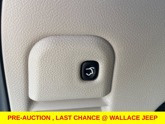 Certified 2020 Jeep Grand Cherokee Limited AWD/4WD image 11