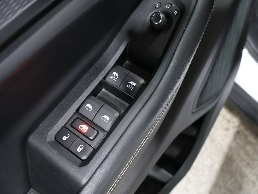 Certified 2023 Jeep Grand Cherokee Altitude image 15