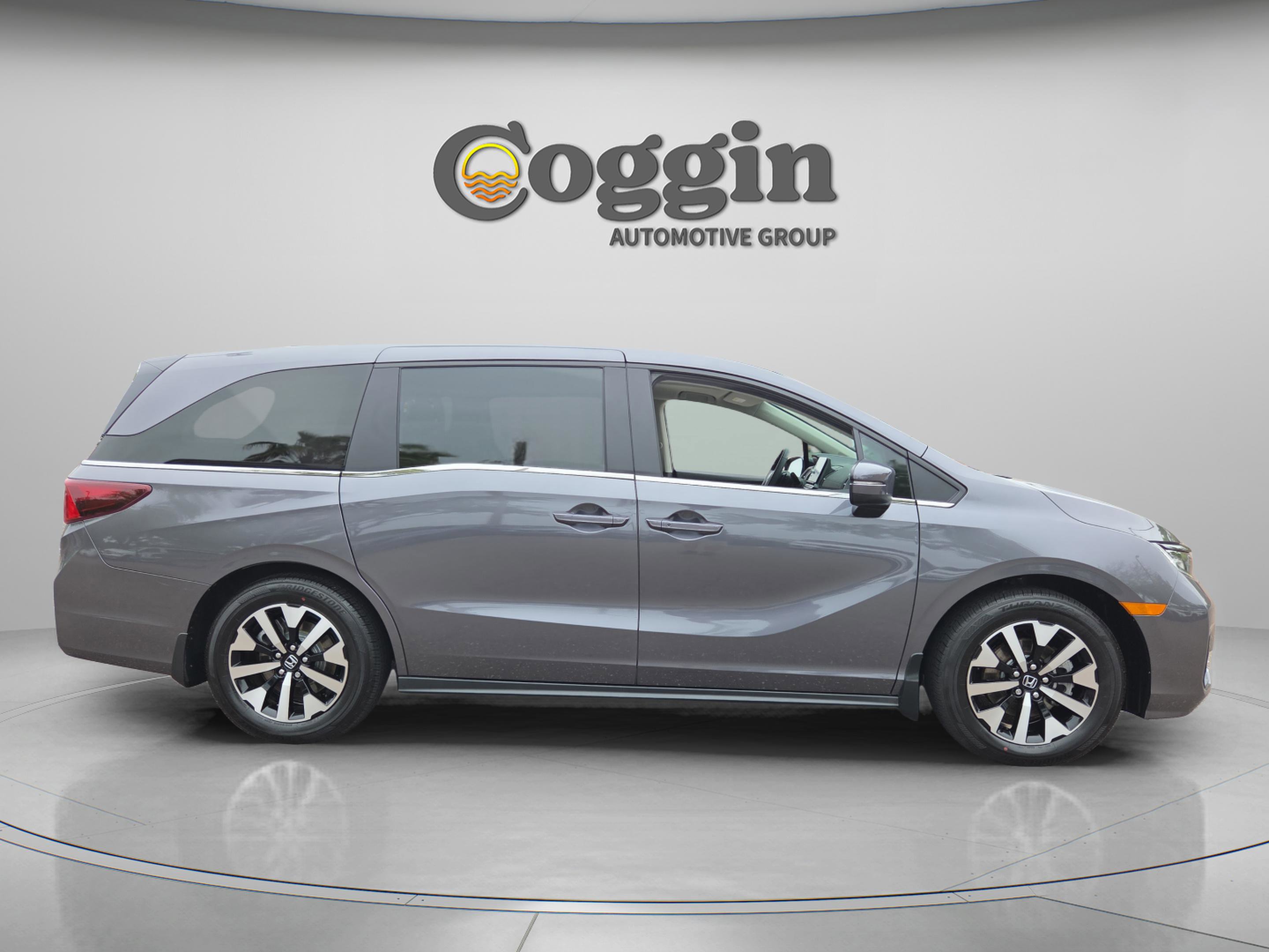 Used 2026 Honda Odyssey EX-L image 6