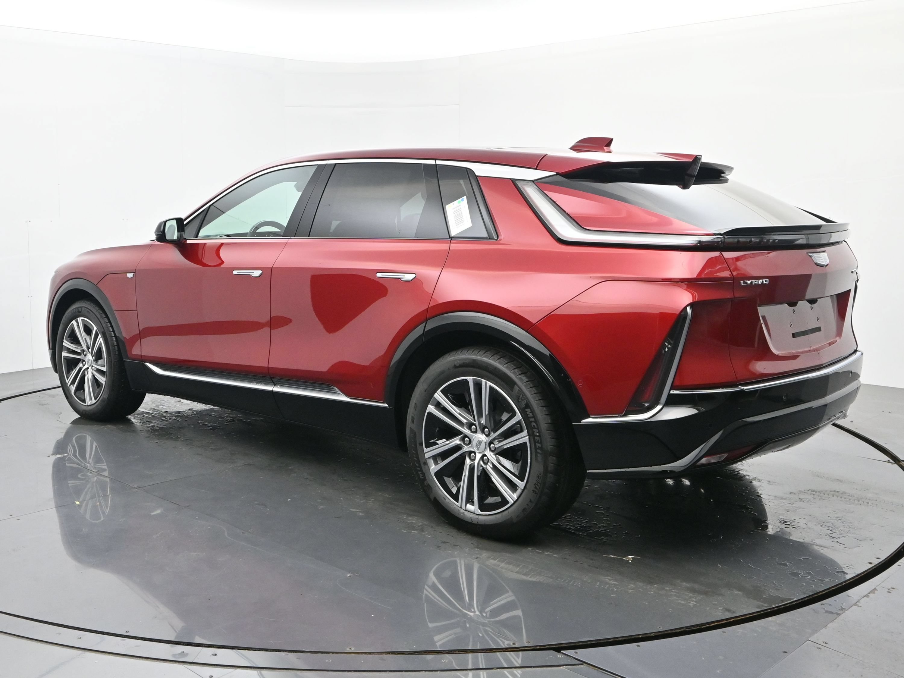 New 2026 Cadillac Lyriq Luxury w/ LPO, Floor Liner Package AWD/4WD image 3