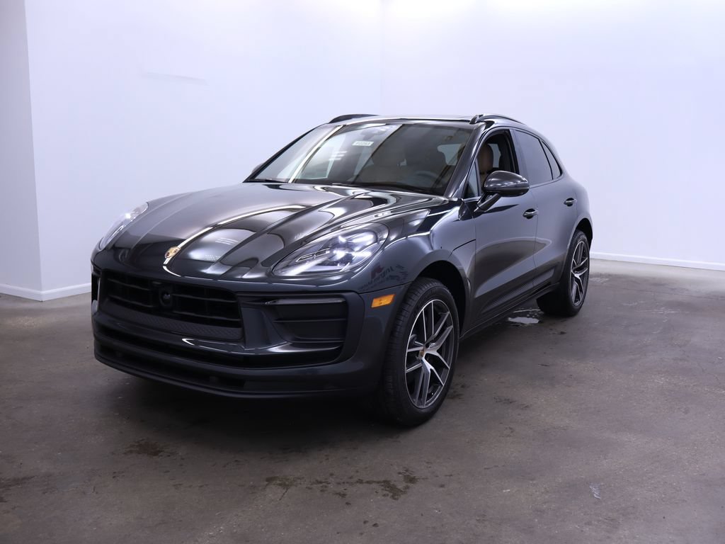 New 2025 Porsche Macan image 1