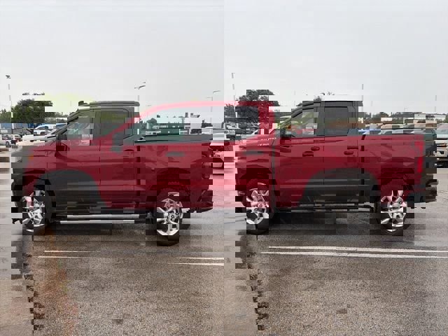 Used 2020 Chevrolet Silverado 1500 Custom w/ Infotainment Package RWD image 4