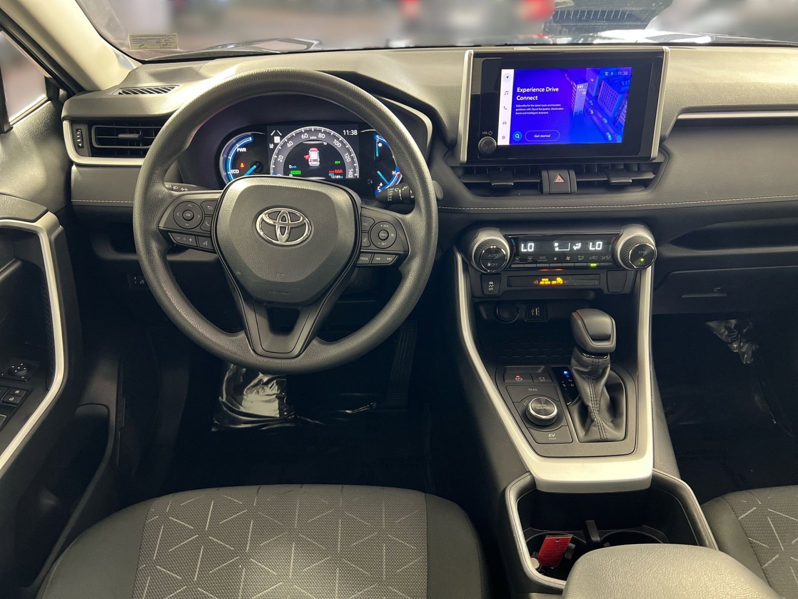 Used 2025 Toyota RAV4 XLE image 23