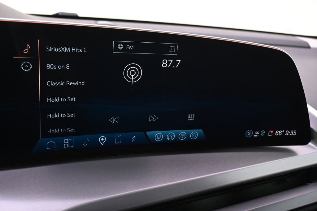 New 2026 Cadillac Vistiq Platinum image 28