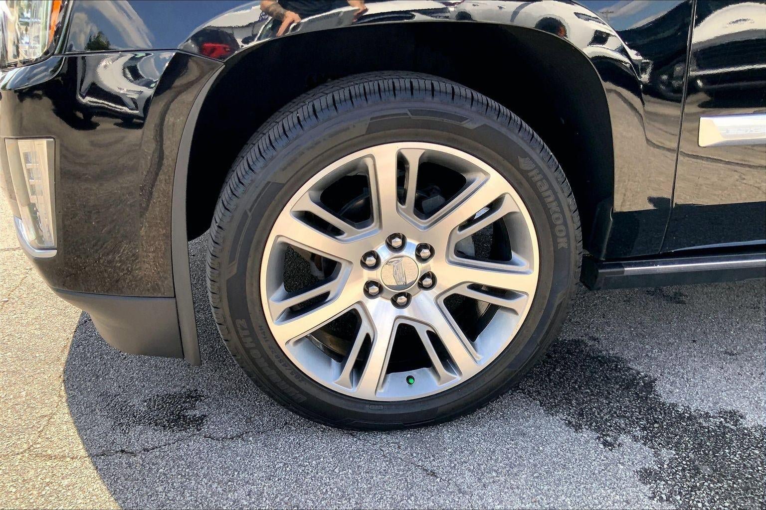 Used 2016 Cadillac Escalade Premium AWD/4WD image 8