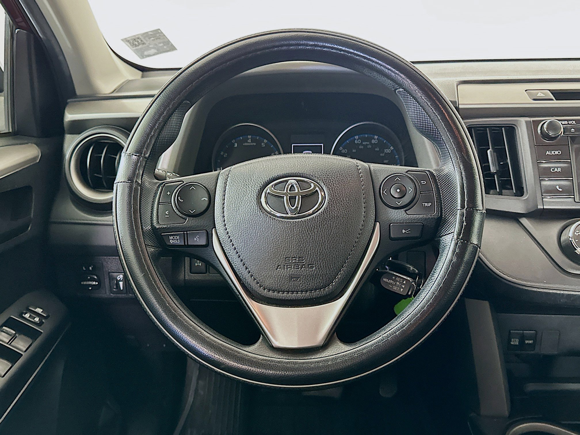 Used 2018 Toyota RAV4 LE w/ Carpet Mat Package image 17