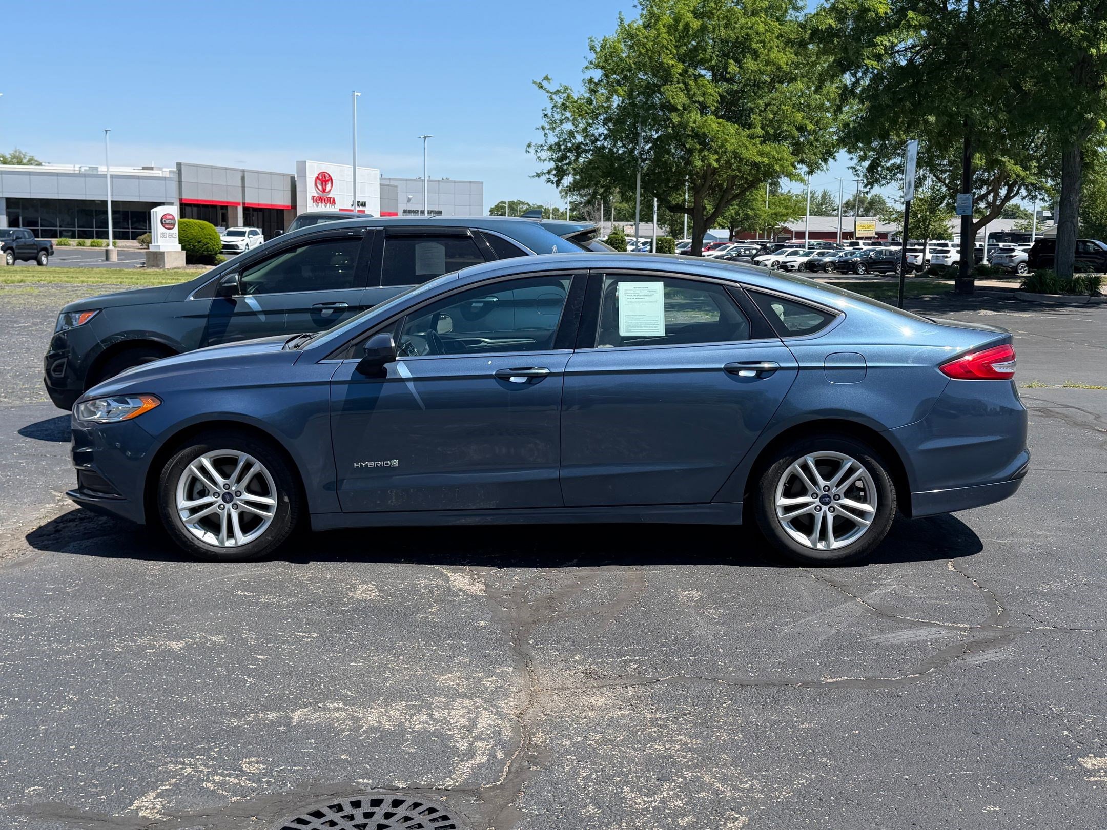 Used 2018 Ford Fusion S FWD image 2