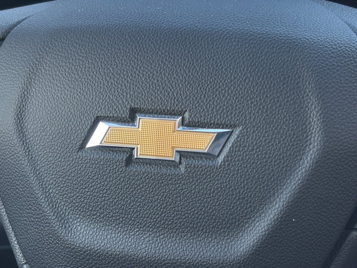 Used 2025 Chevrolet Trax LT image 12