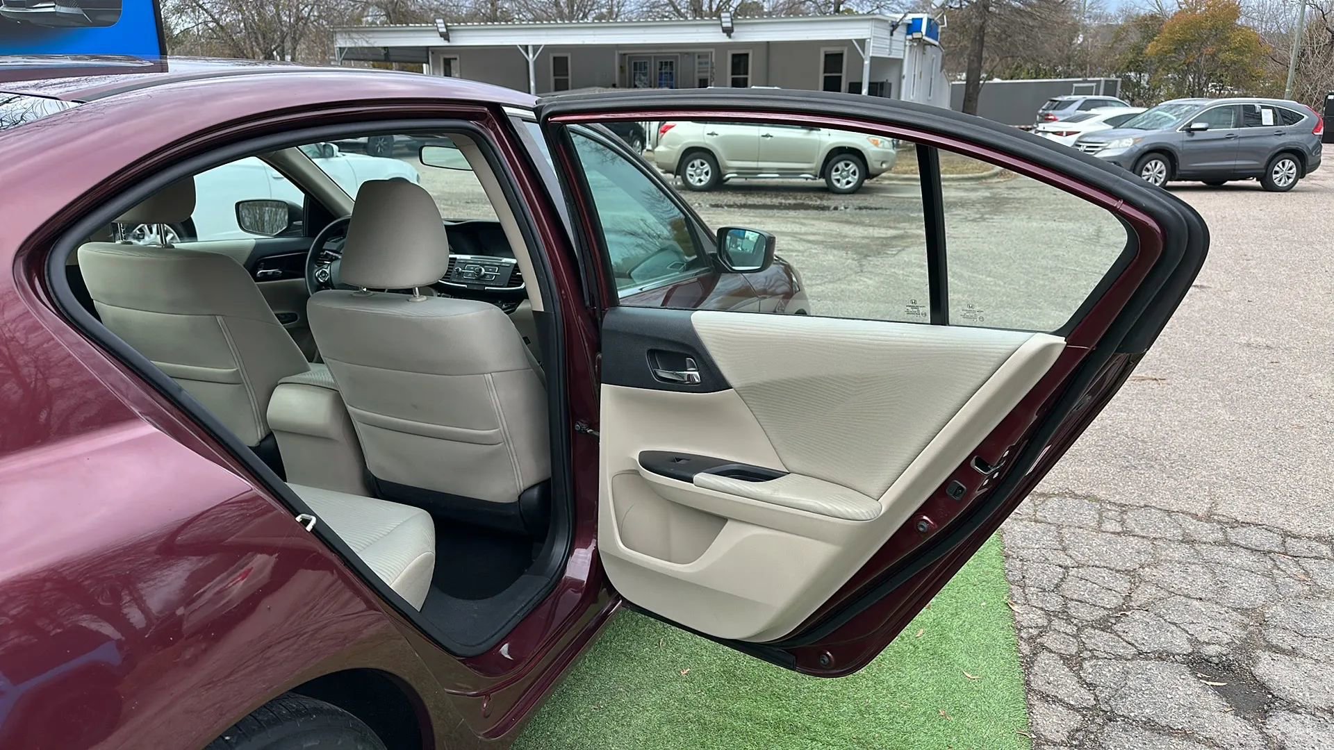 Used 2017 Honda Accord LX image 21