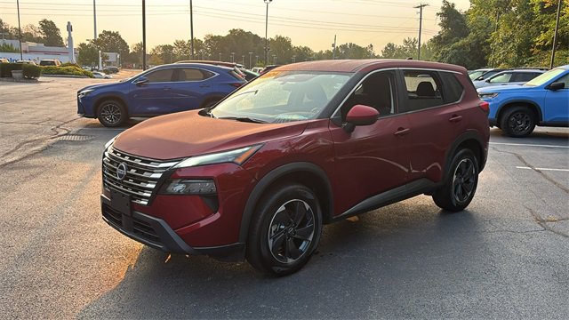 Used 2024 Nissan Rogue SV image 33