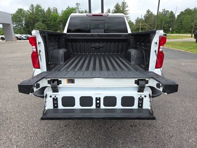 Used 2025 Chevrolet Silverado 1500 LT Trail Boss w/ Convenience Package II AWD/4WD image 28