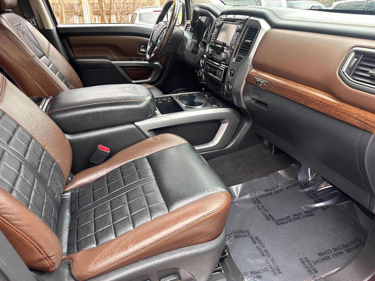 Used 2017 Nissan Titan Platinum Reserve AWD/4WD image 8