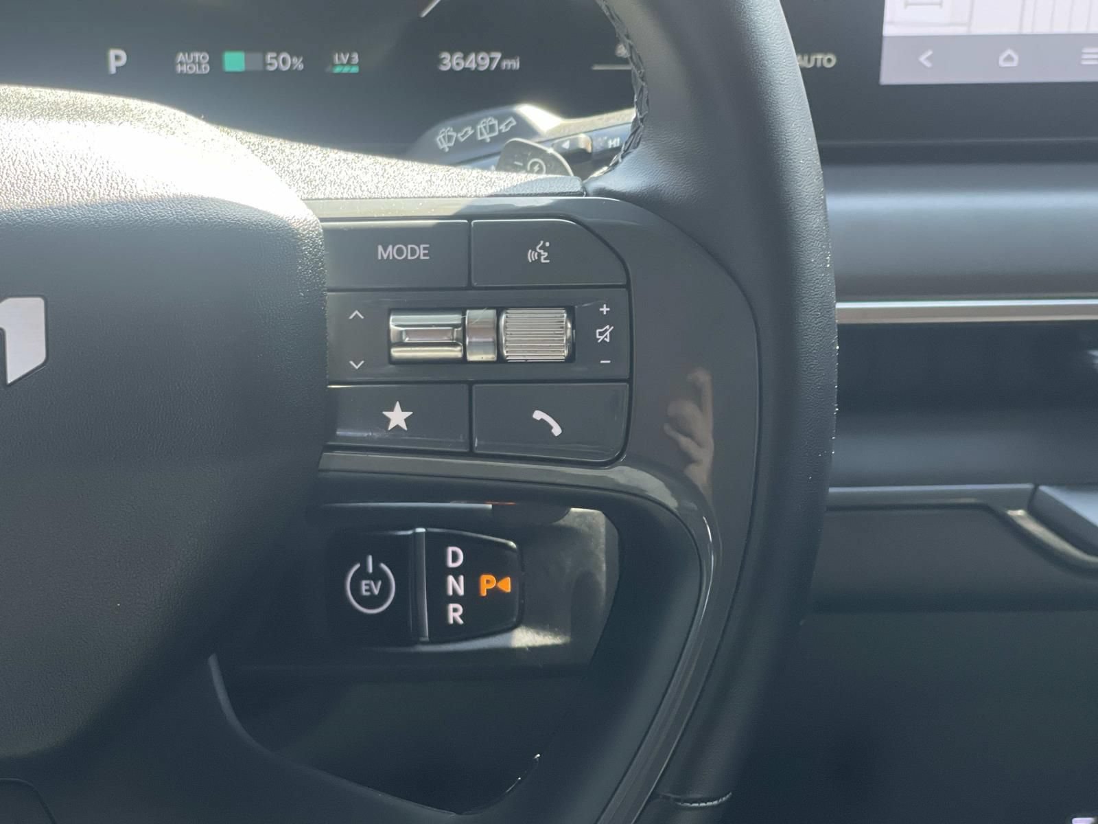 Used 2024 Kia EV9 Light Long Range RWD image 11