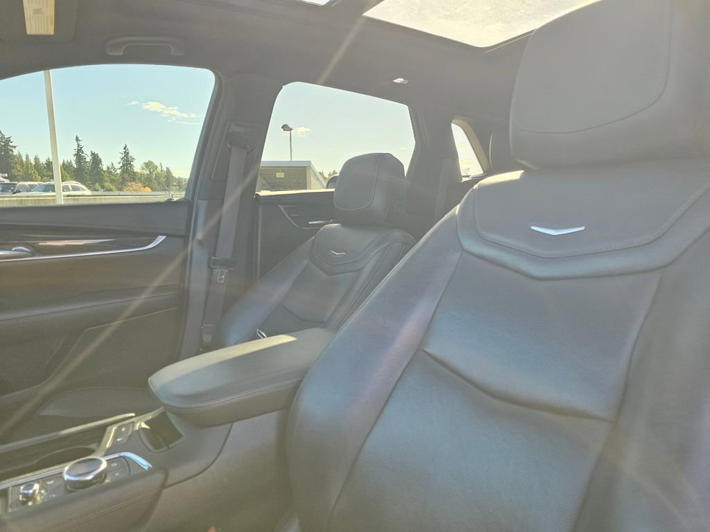 Used 2021 Cadillac XT5 Premium Luxury image 24