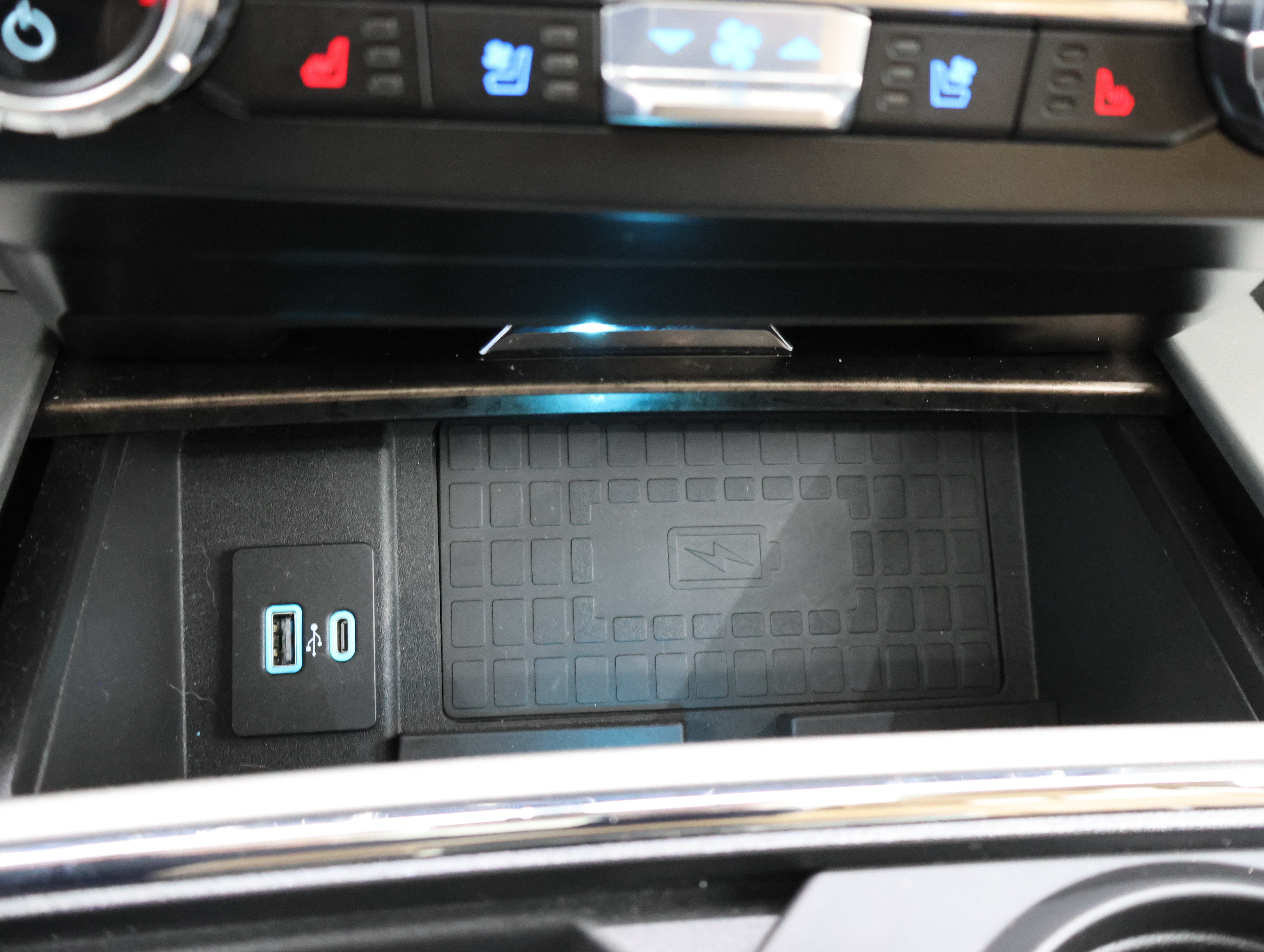 Used 2022 Ford F350 Lariat w/ Lariat Ultimate Package AWD/4WD image 50