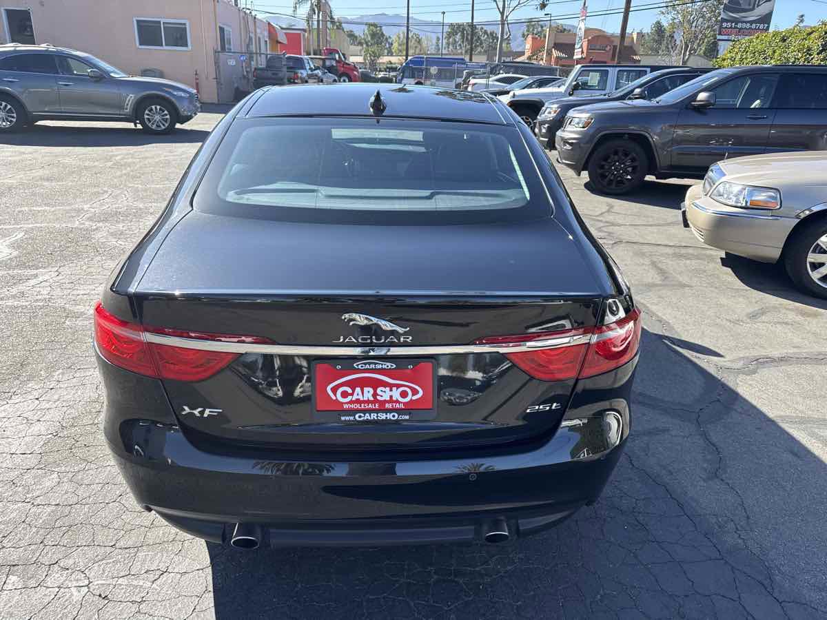 Used 2020 Jaguar XF Premium image 6
