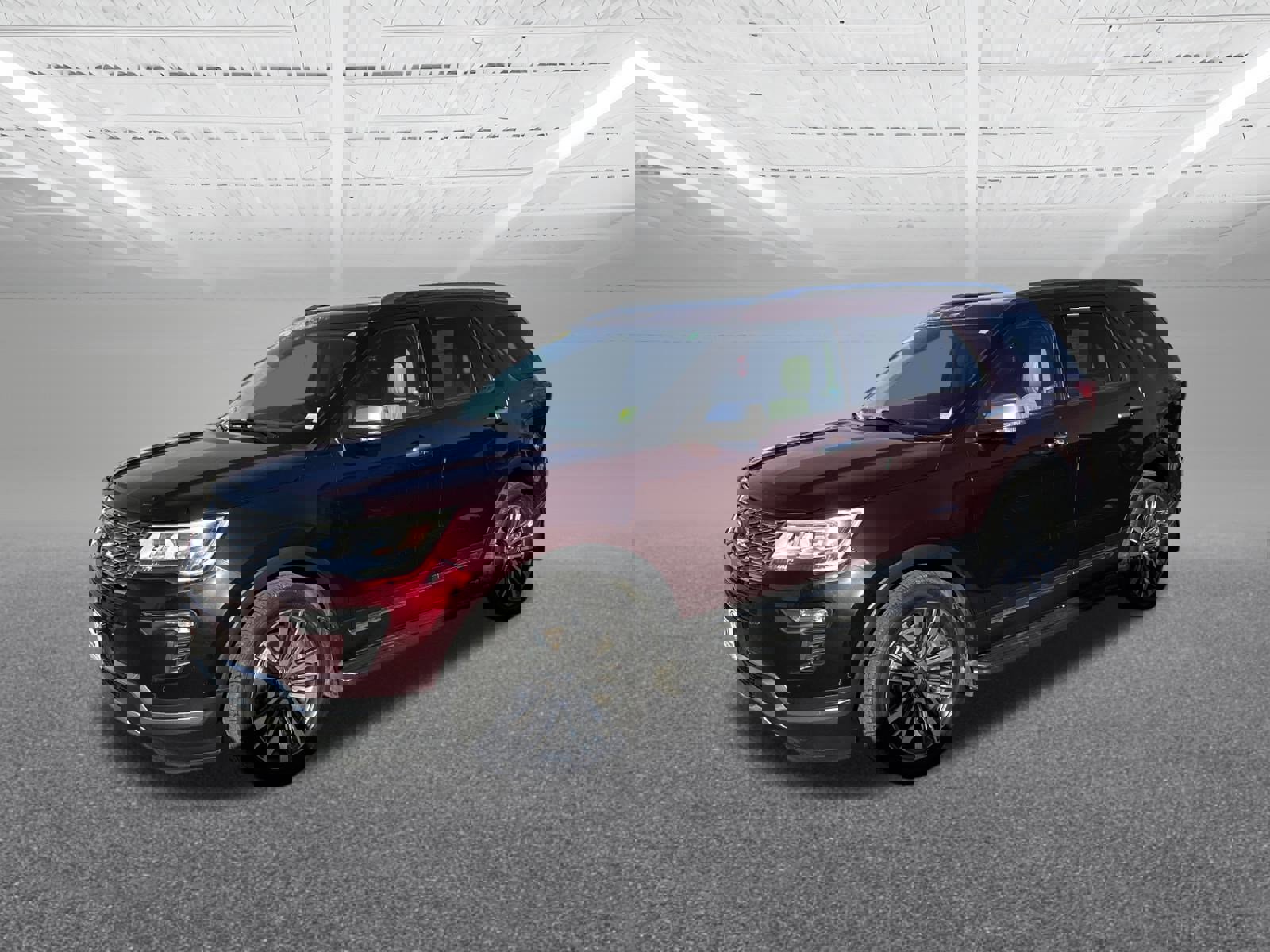 Used 2018 Ford Explorer Platinum image 2