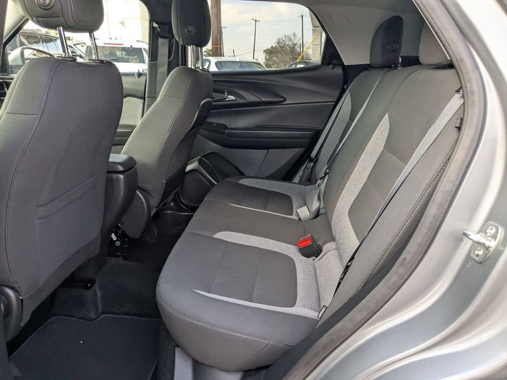 Used 2025 Chevrolet TrailBlazer LT image 24