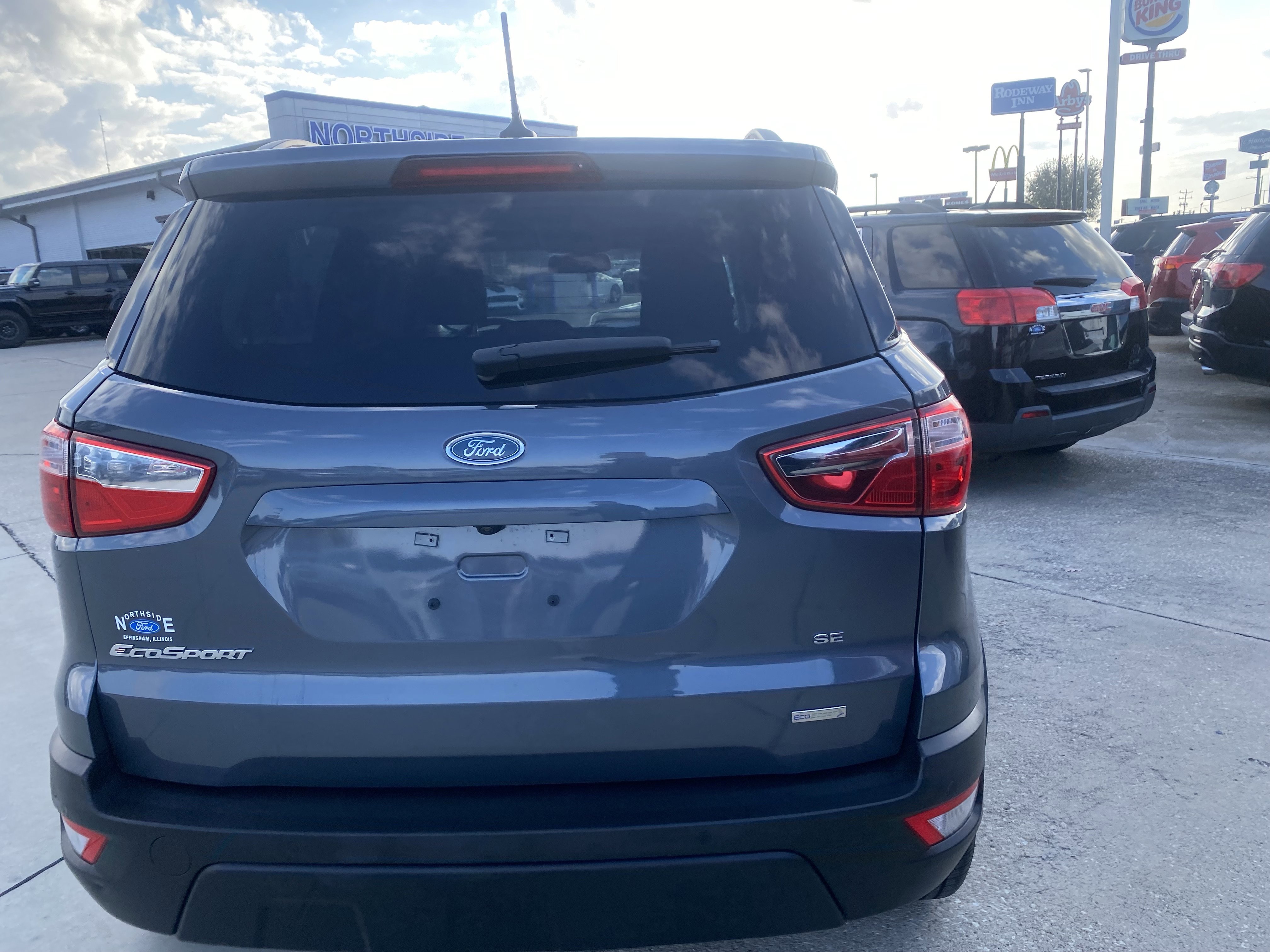 Used 2019 Ford EcoSport SE w/ SE Convenience Package image 7