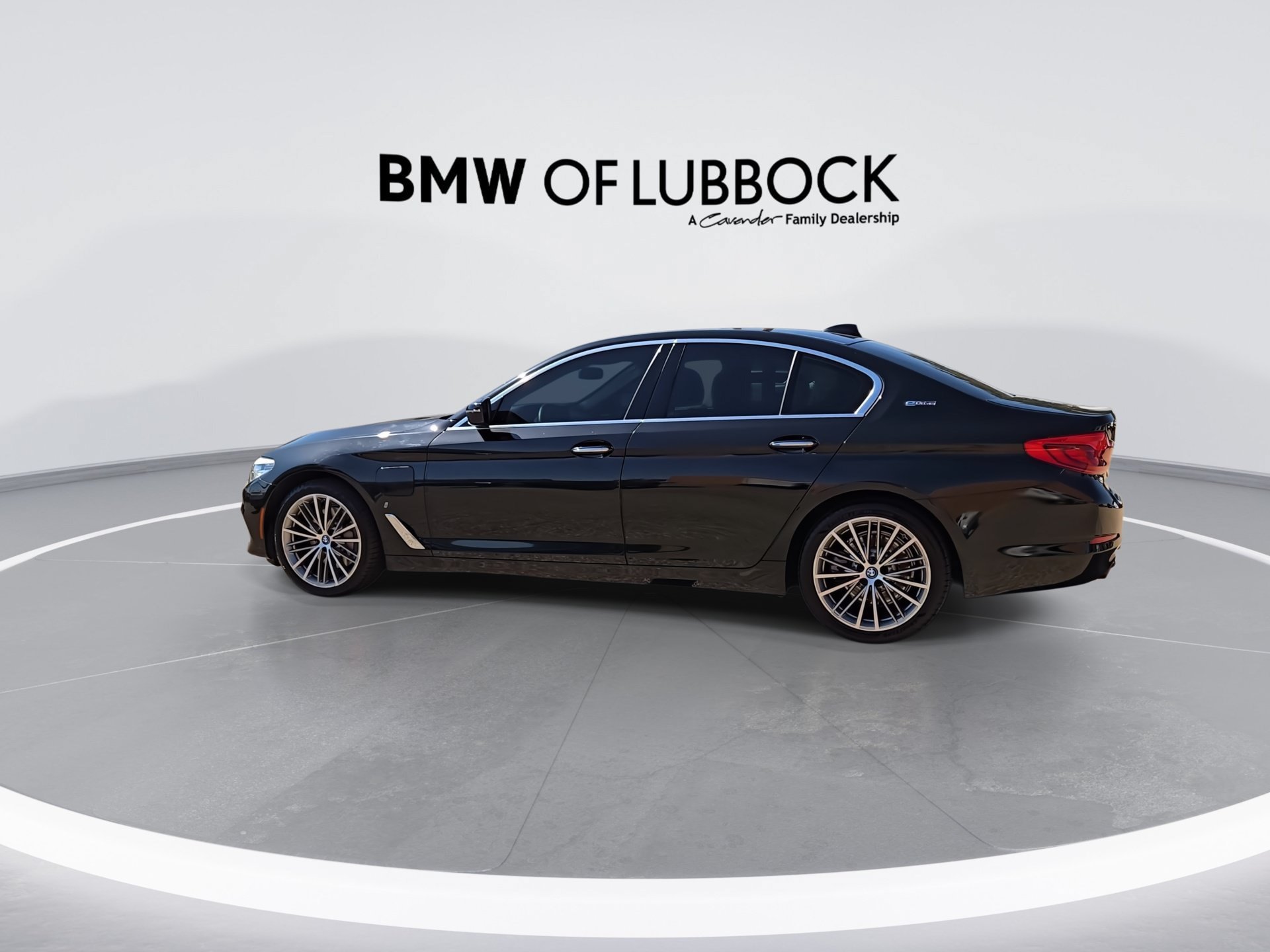 Used 2018 BMW 530e RWD image 6
