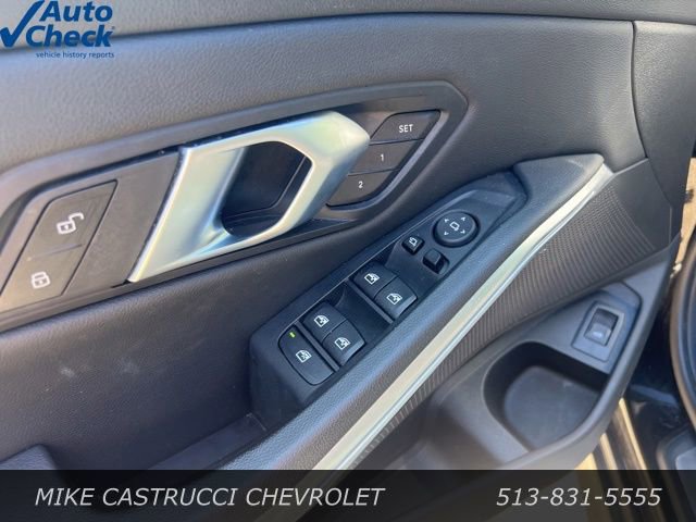 Used 2025 BMW 330i xDrive Sedan AWD/4WD image 8