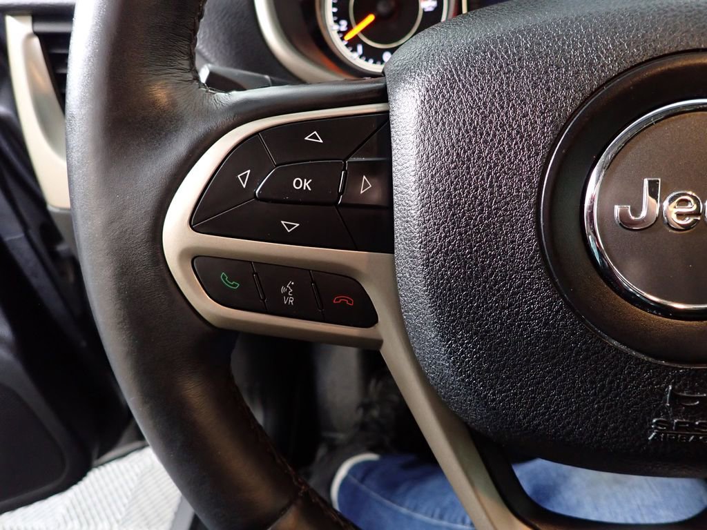 Used 2017 Jeep Cherokee Sport w/ Cold Weather Group image 30